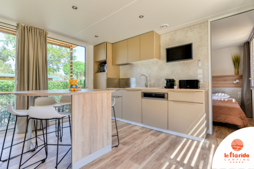 Sejour et cuisine mobil home Cottage Prestige Espace Le Florida